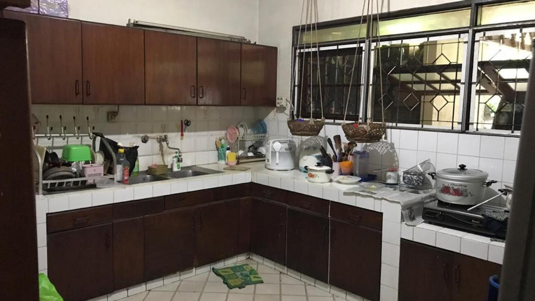 DIJUAL RUMAH JALAN RAJASA KEBAYORAN BARU JAKARTA SELATAN