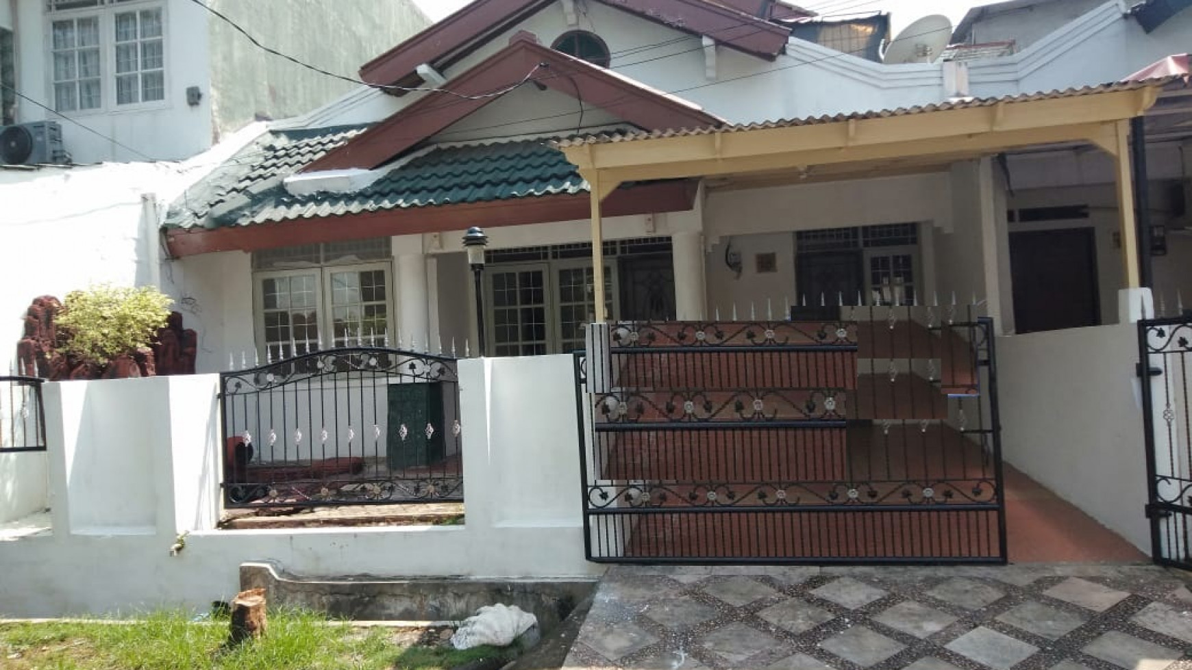 Rumah siap huni,nyaman & aman di Bintaro 9