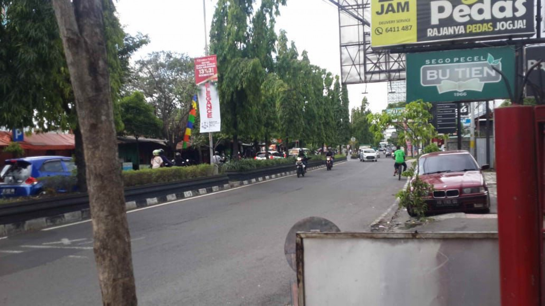 TEMPAT USAHA LOKASI STRATEGIS DI GEJAYAN