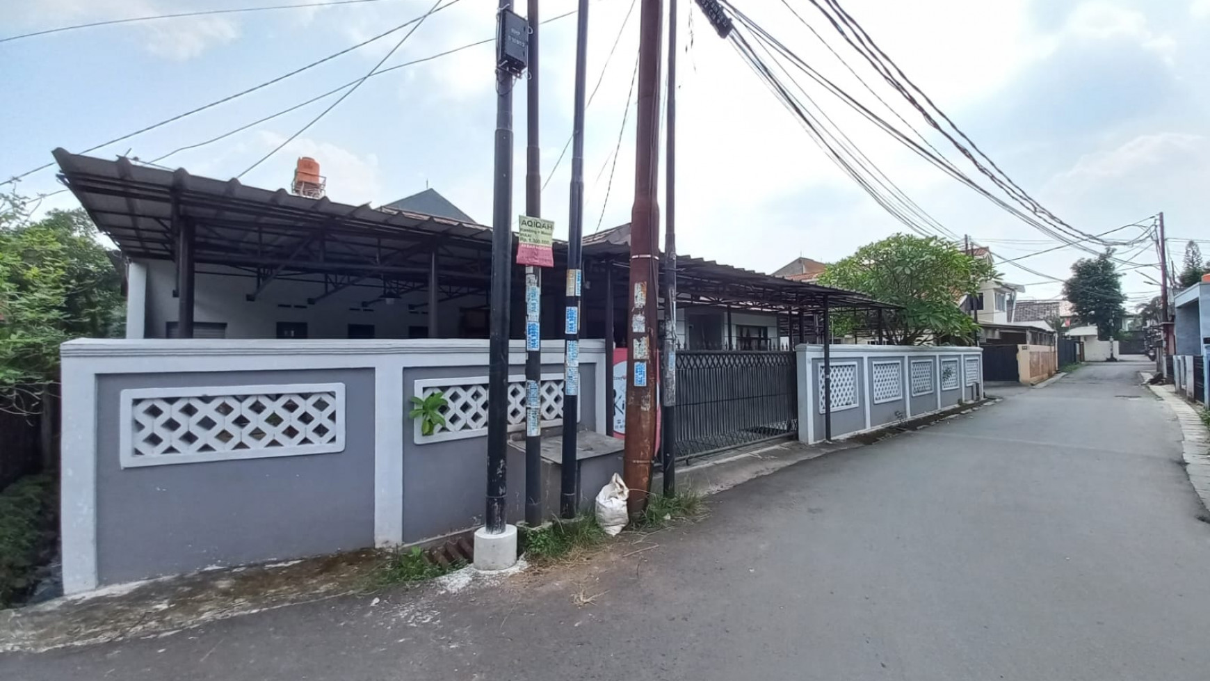 Rempoa pondok permai luas 489 rumah rapih dan terawat