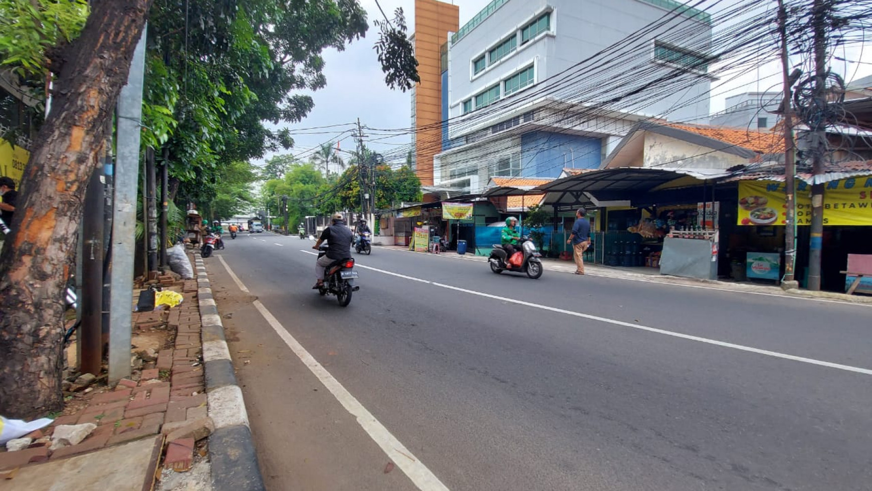 Duren Tiga Raya luas 1102 area komersial dekat kalibata