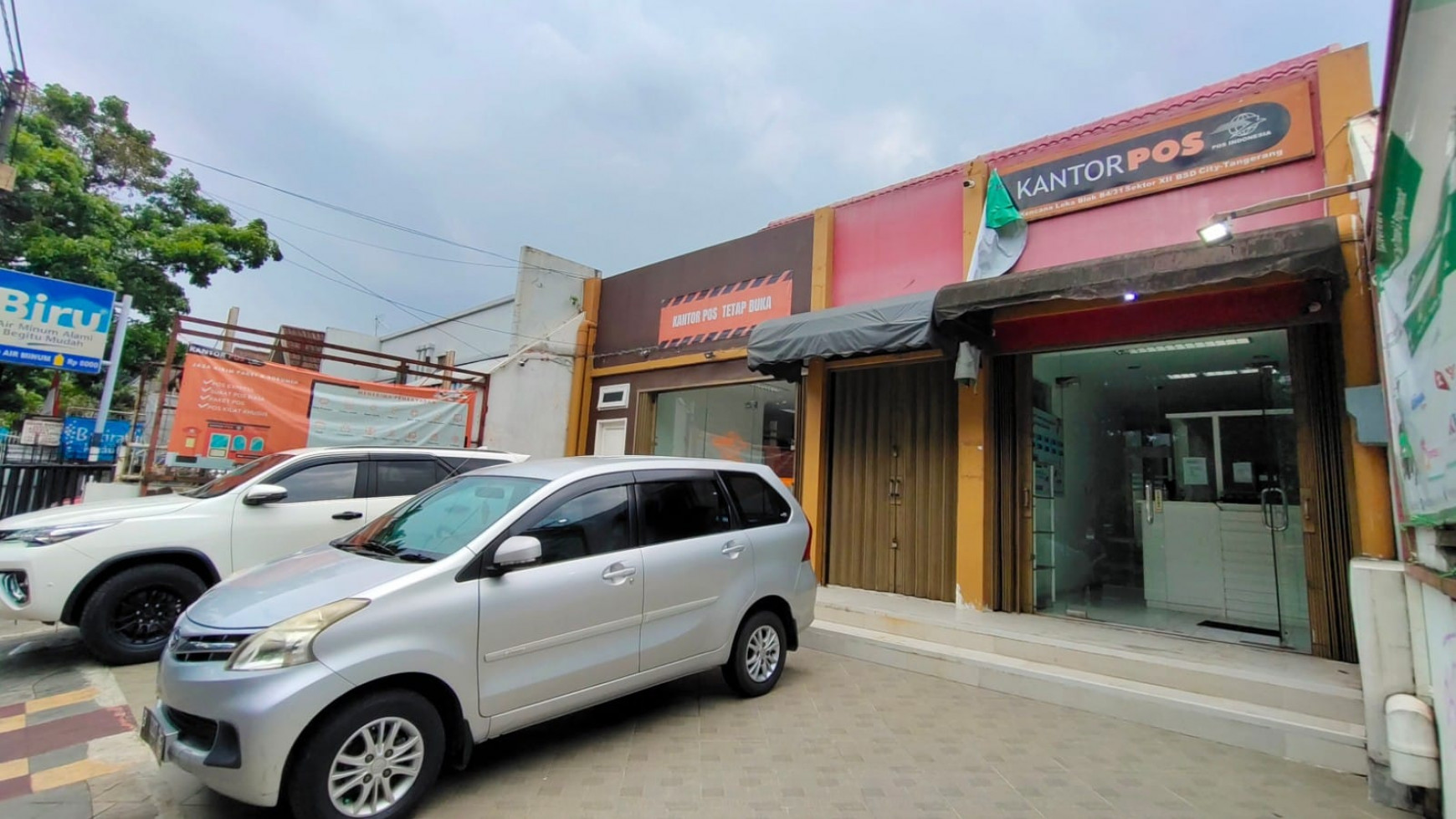 RUMAH USAHA JALAN RAYA PERSIS DEPAN ST.JOHN KENCANA LOKA BSD