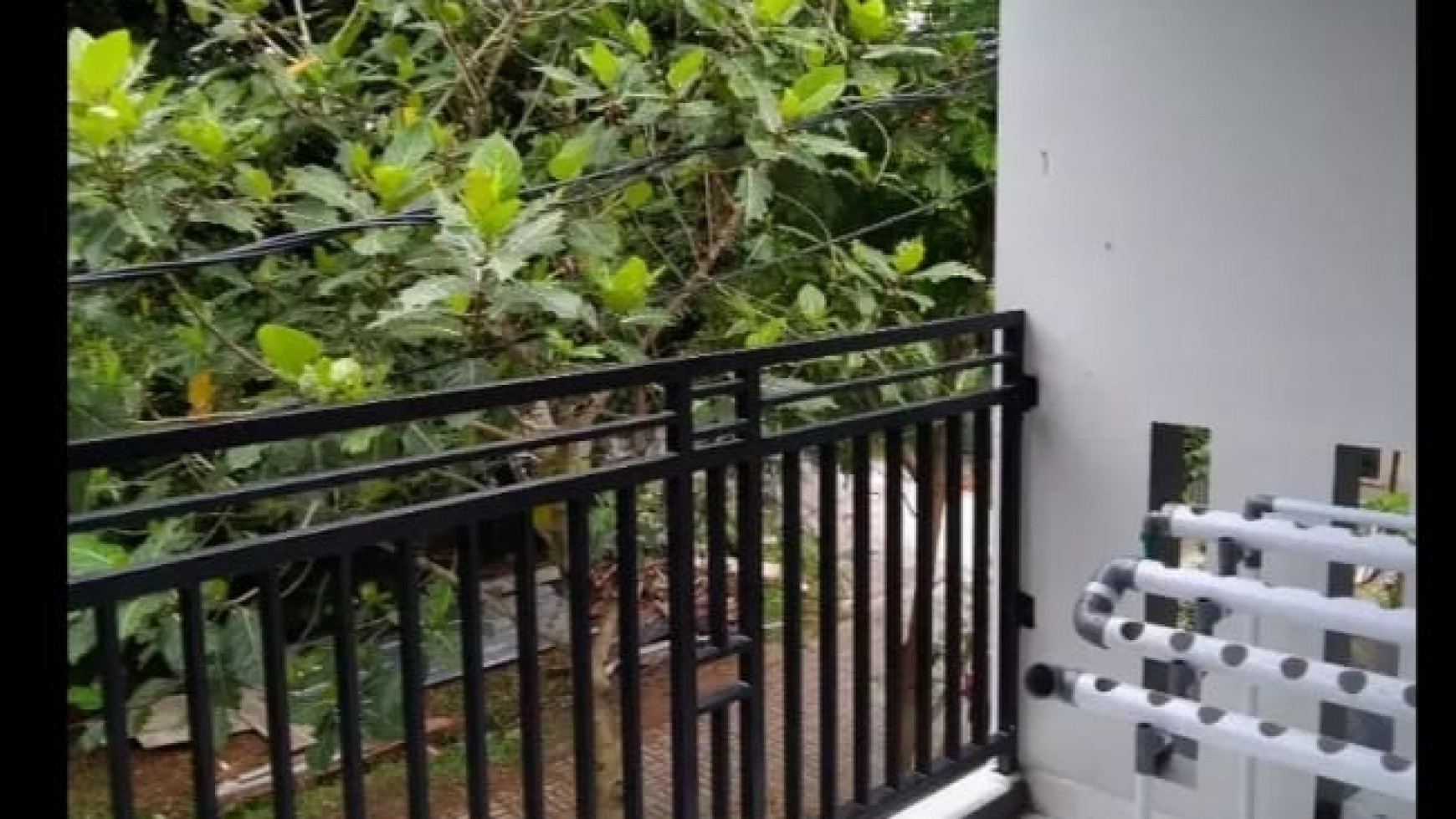 Rumah rapi siap huni