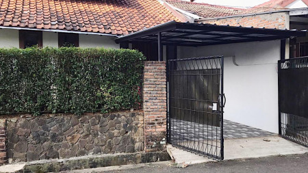 Dijual rumah di Griya Cinere