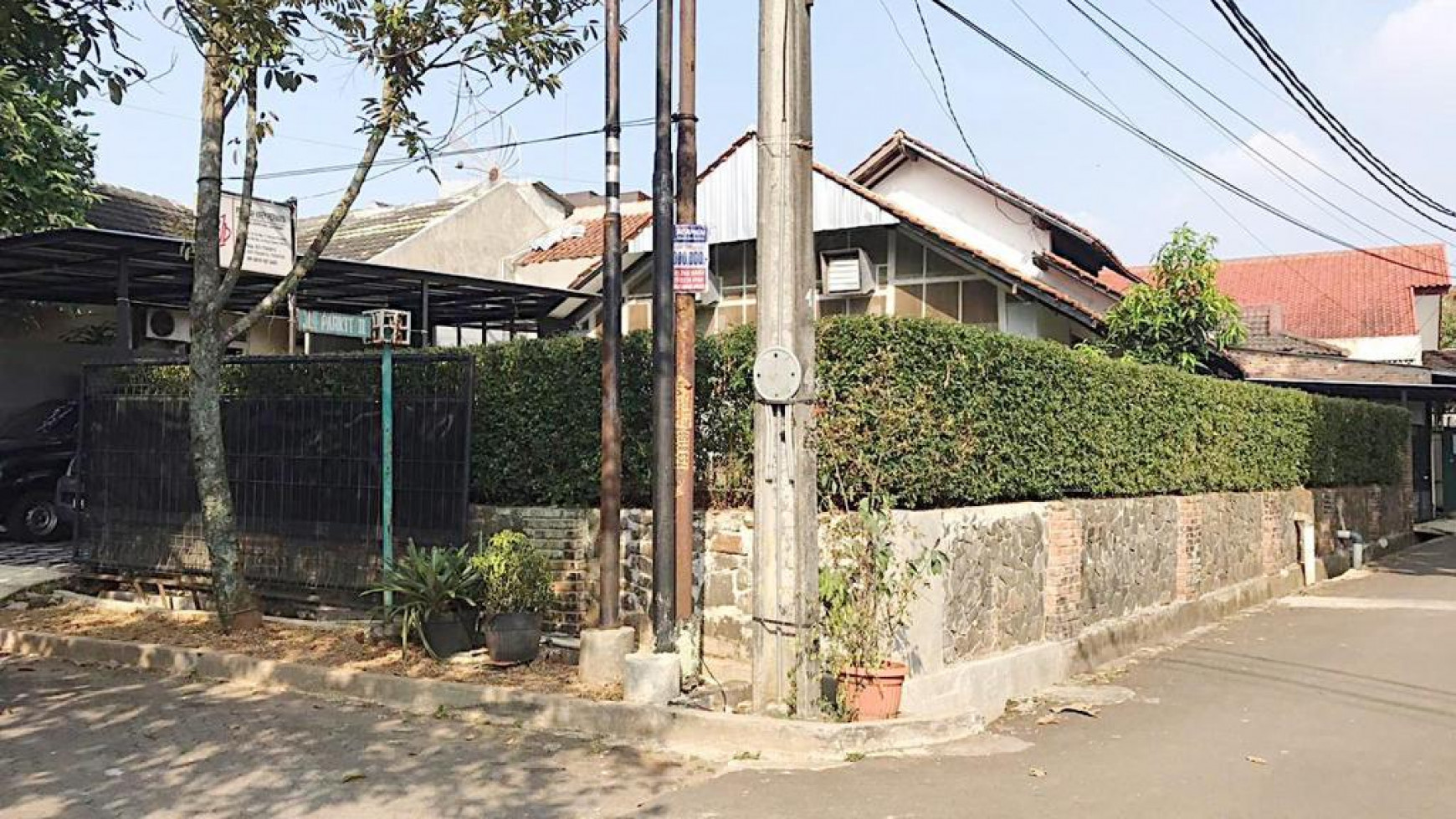 Dijual rumah di Griya Cinere