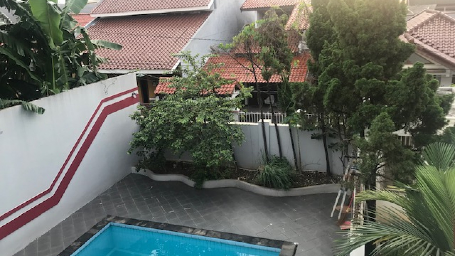 Rumah 2 Lantai Jl Bontang, Bojong Tua, Jati Makmur Luas 600m2