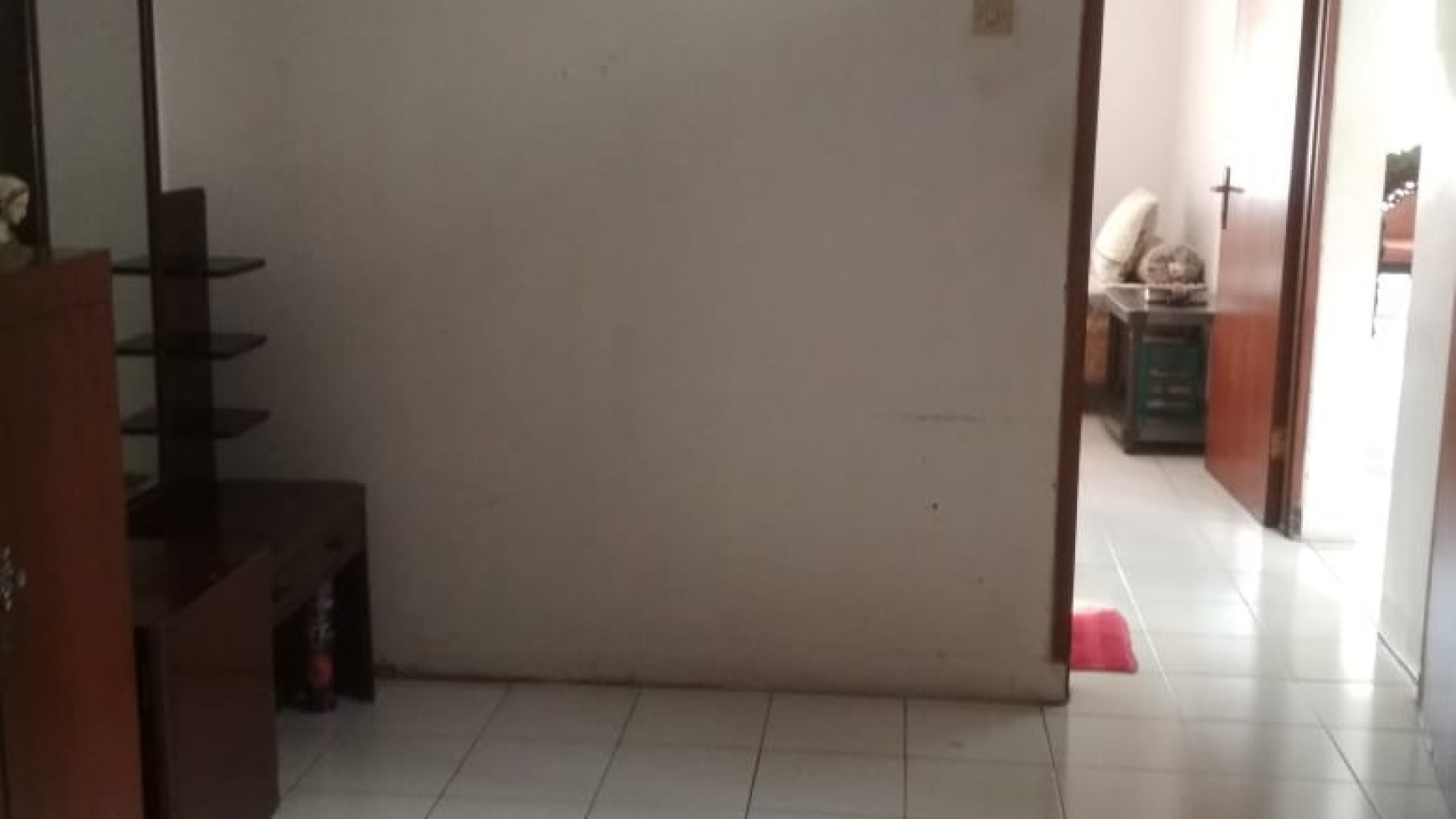 Rumah 2 Lantai Dalam Komplek Bagus Di Cinere