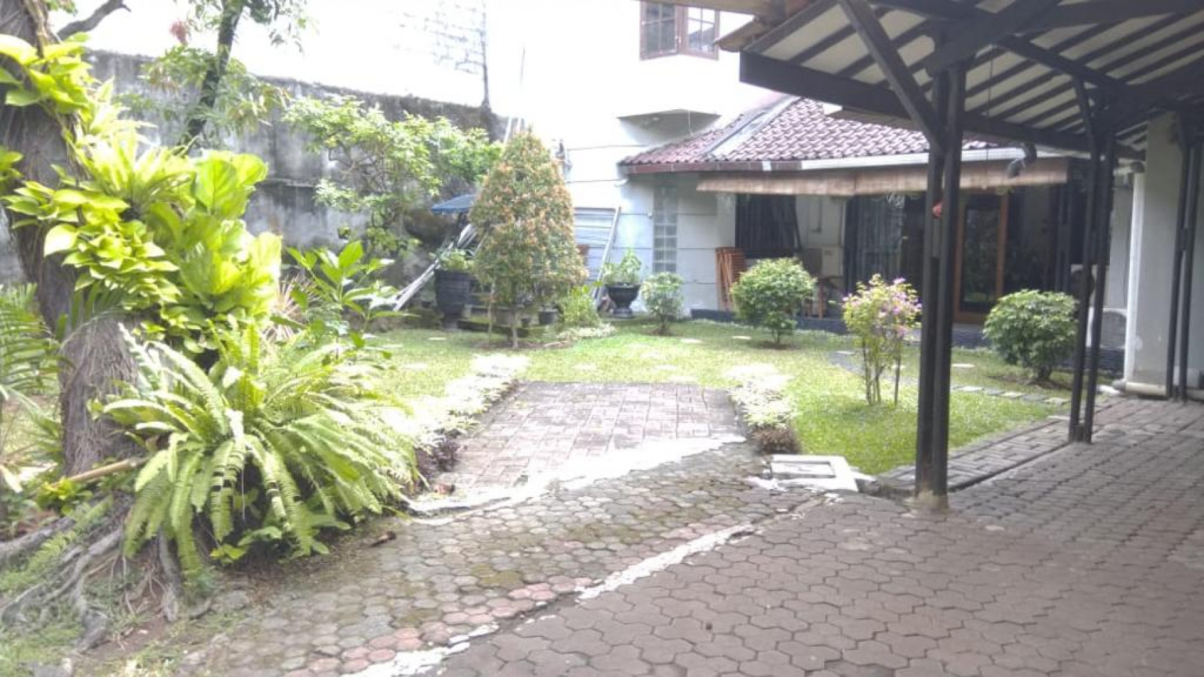 Rumah Tinggal/Usaha Lokasi Strategis Jatinegara