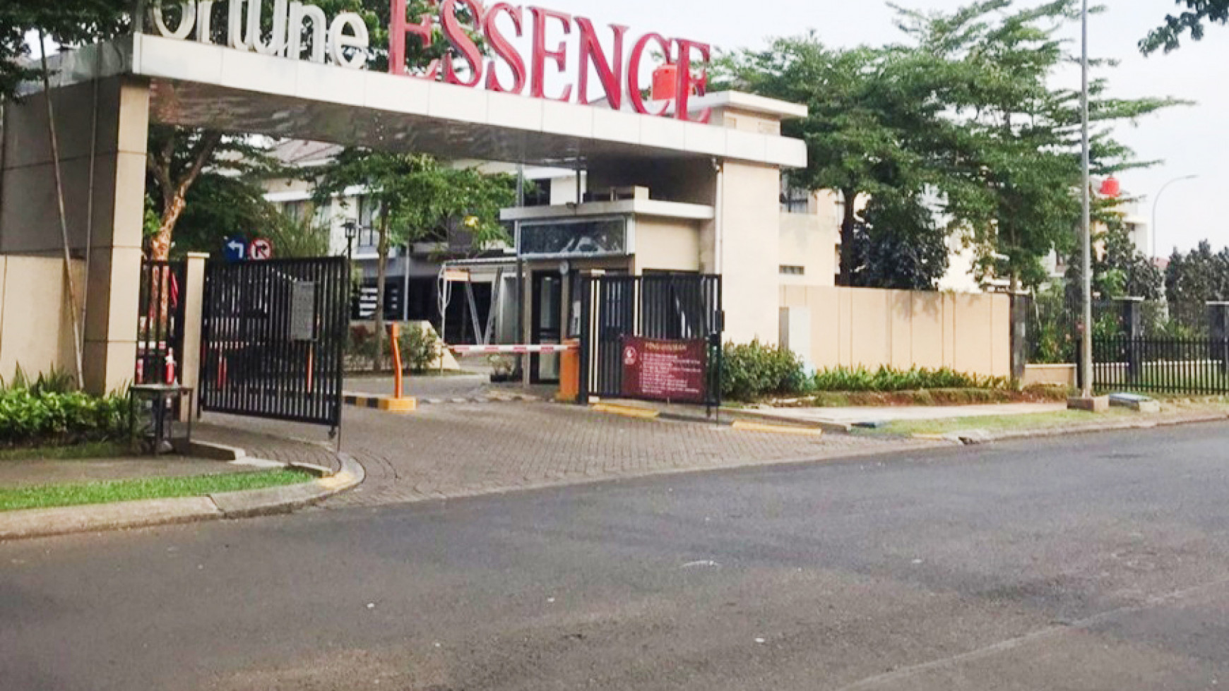 Rumah Bagus Di Fortune Essence, Graha Raya Bintaro Jaya