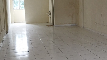 Ruko 3 lantai siap huni lokasi Jalan Raya Bogor