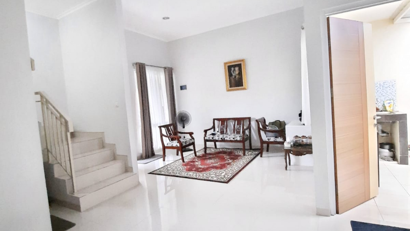 Rumah Modern Minimalis dan asri