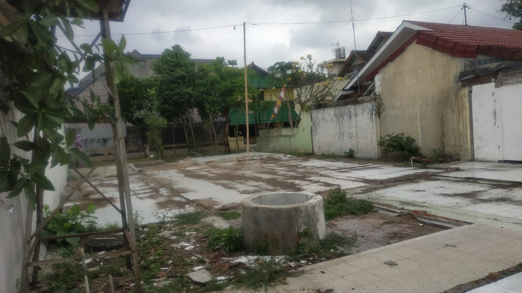 Tanah 295 Meter Persegi Lokasi Strategis Untuk Rumah / Kost Di Pandega Dekat UGM