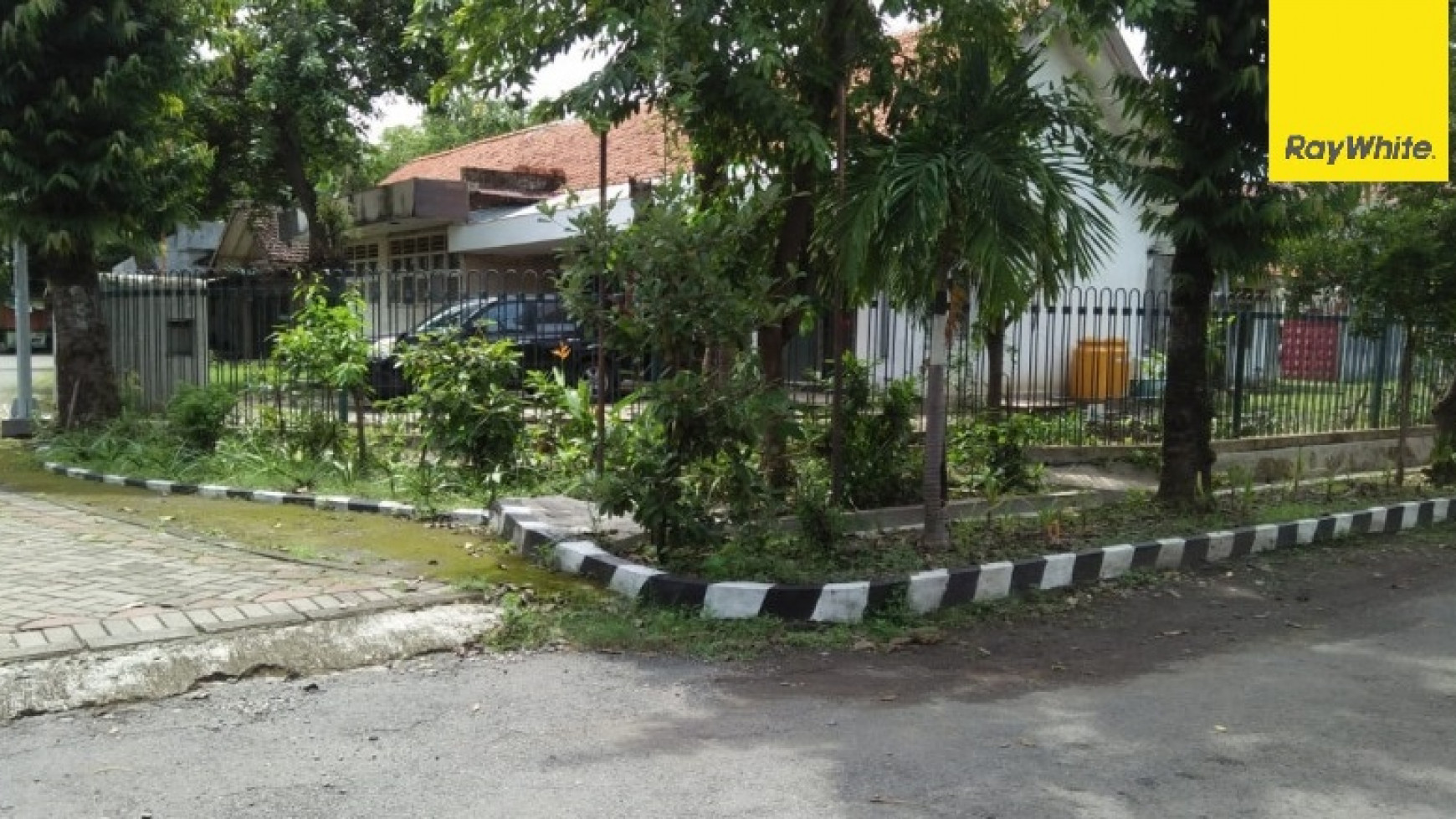 Dijual Rumah di Jalan Kampar, Darmo, Surabaya