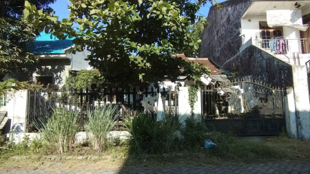 Dijual Rumah Hitung Tanah di Tenggilis Mejoyo Surabaya