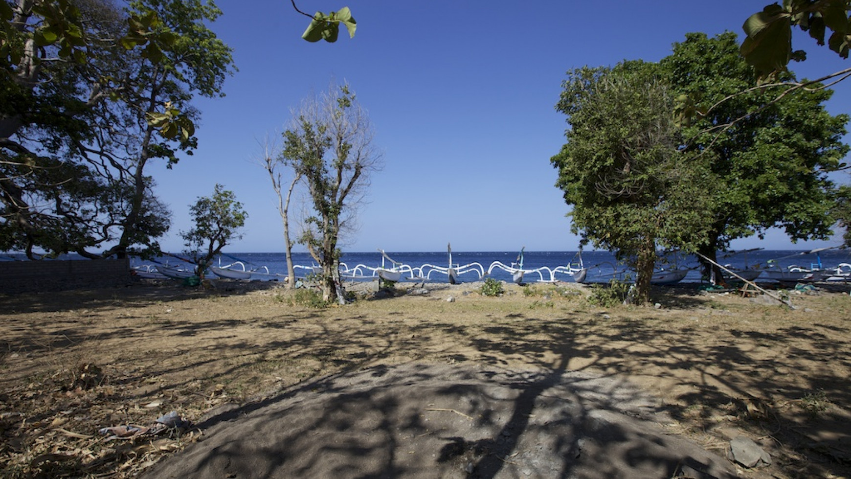 Absolute Beachfront Commercial Zoning Freehold Land  of 2,770 Sqm with 65 meter wide beachfront In Amed