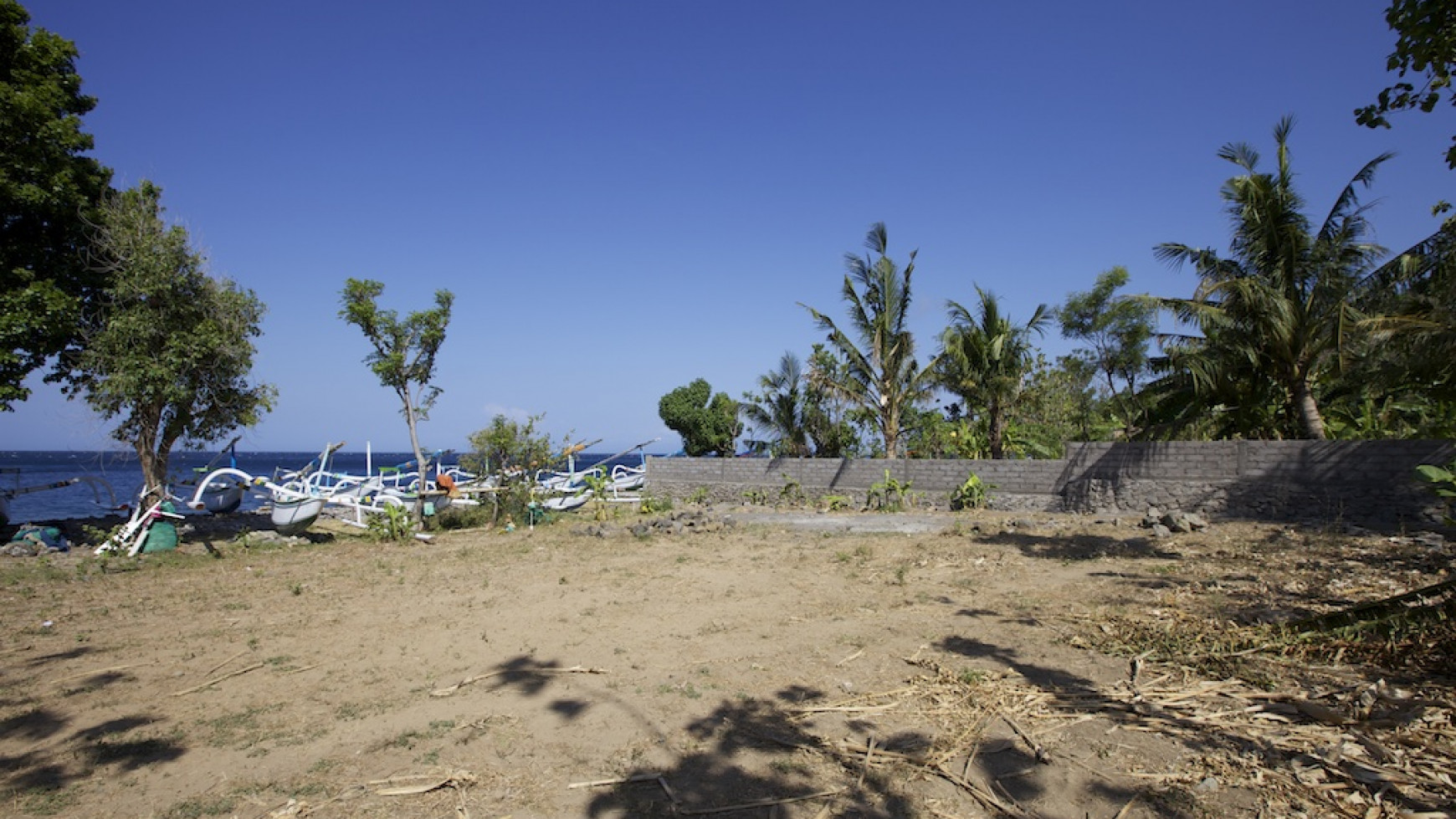 Absolute Beachfront Commercial Zoning Freehold Land  of 2,770 Sqm with 65 meter wide beachfront In Amed