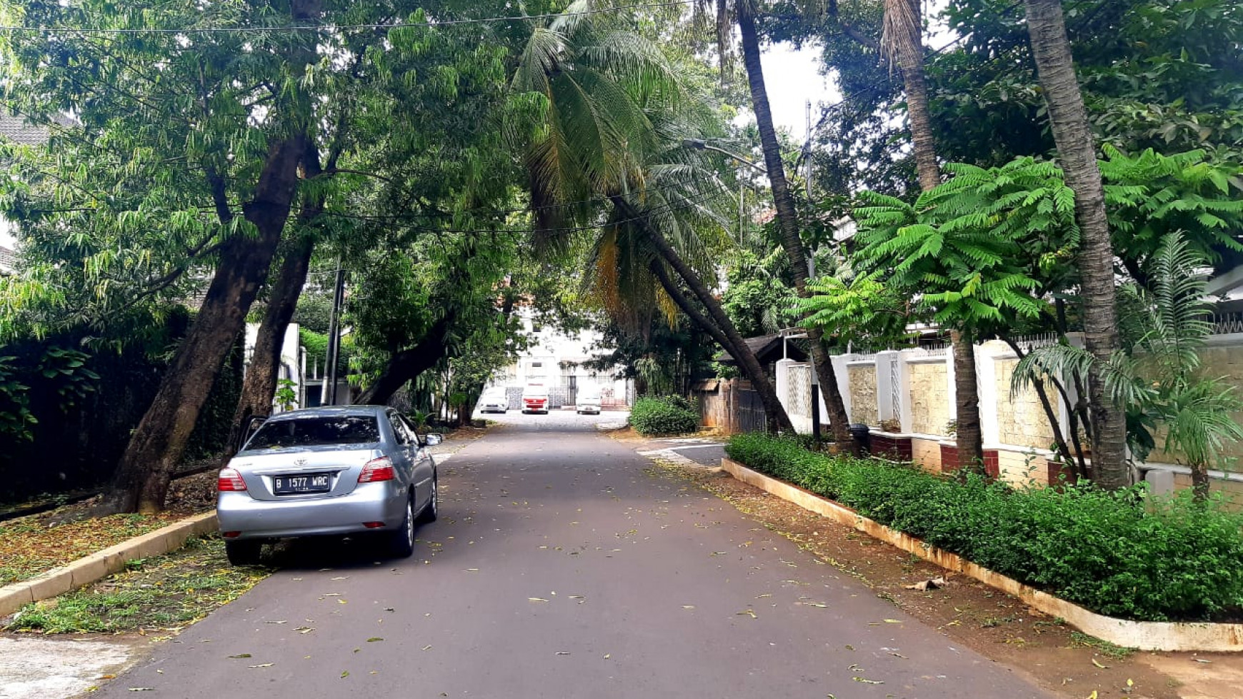 RUMAH DIJUAL JALAN WIJAYA KEBAYORAN BARU JAKARTA SELATAN