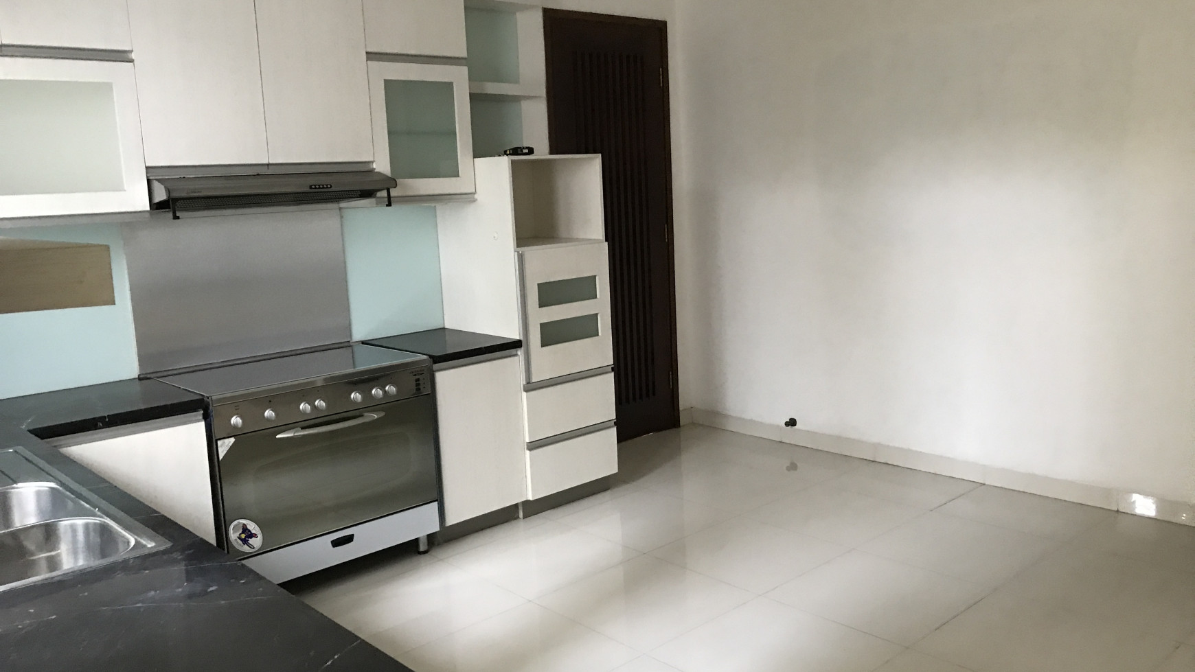 Beautiful Townhouse For Rent at Kemang