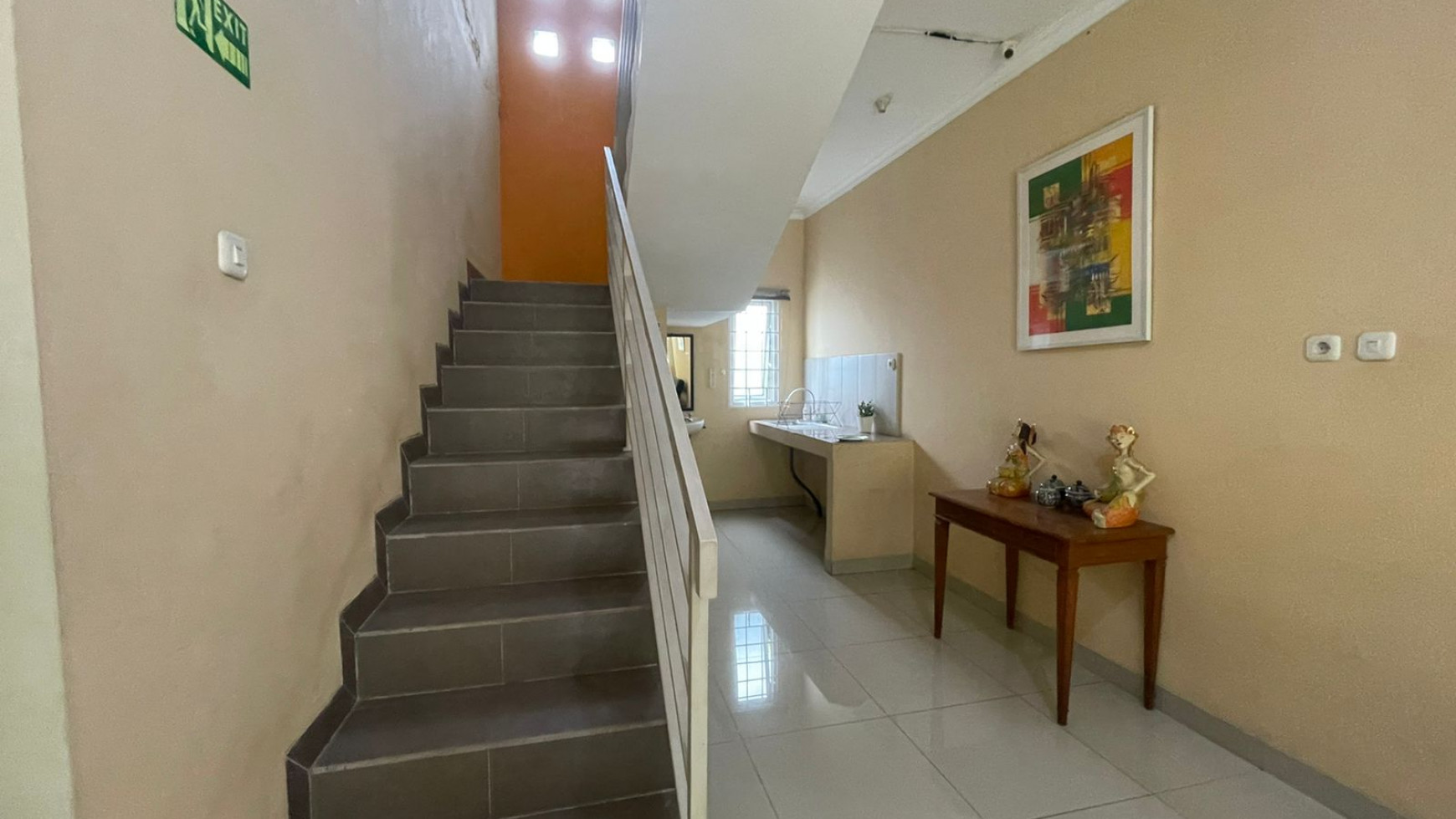 Guest House for sale di kavling pertamina harjamukti cibubur