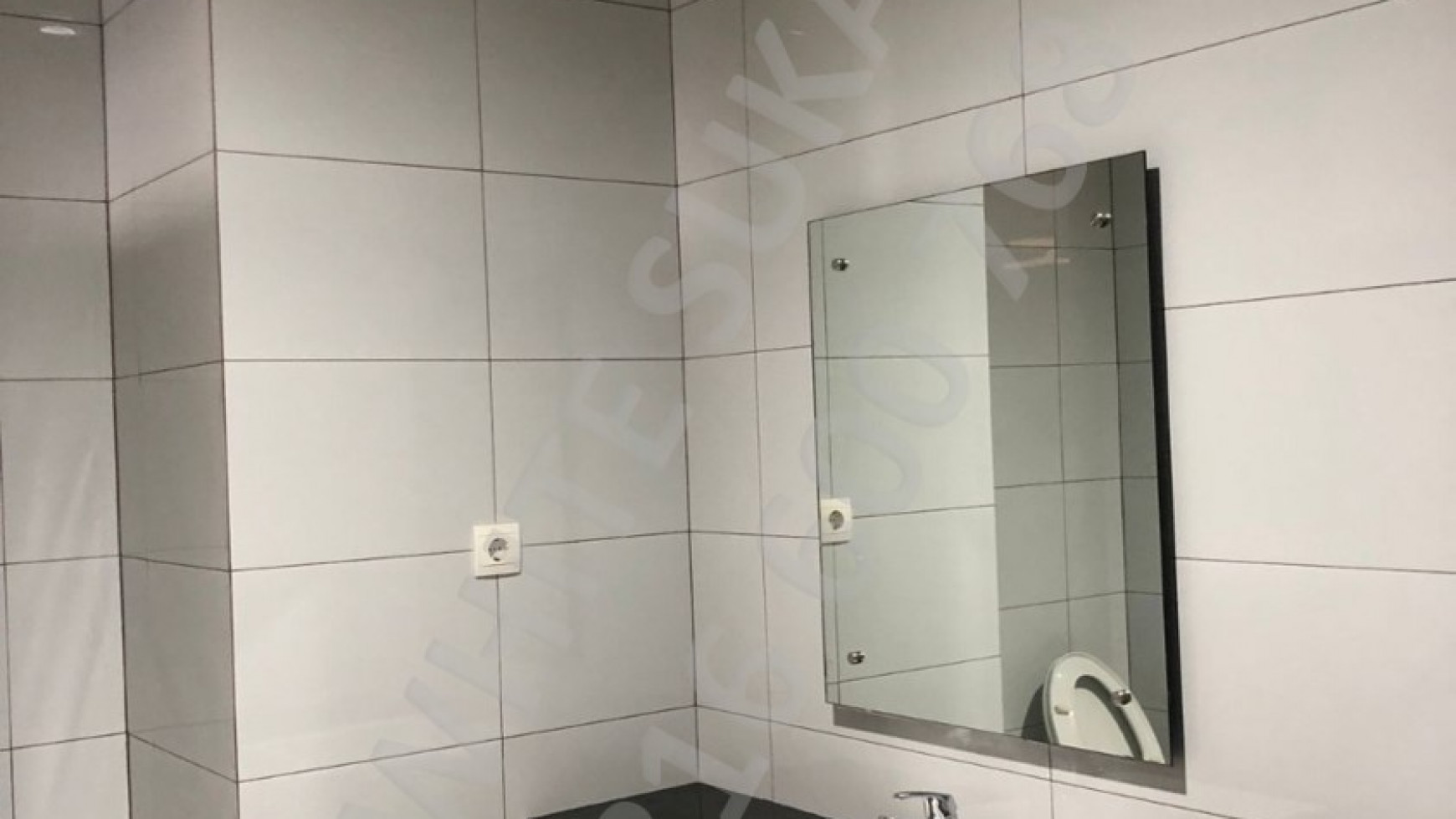 DIJUAL Apt Dago Suites Sangat luas (126 m&#xb2;) Lantai 15