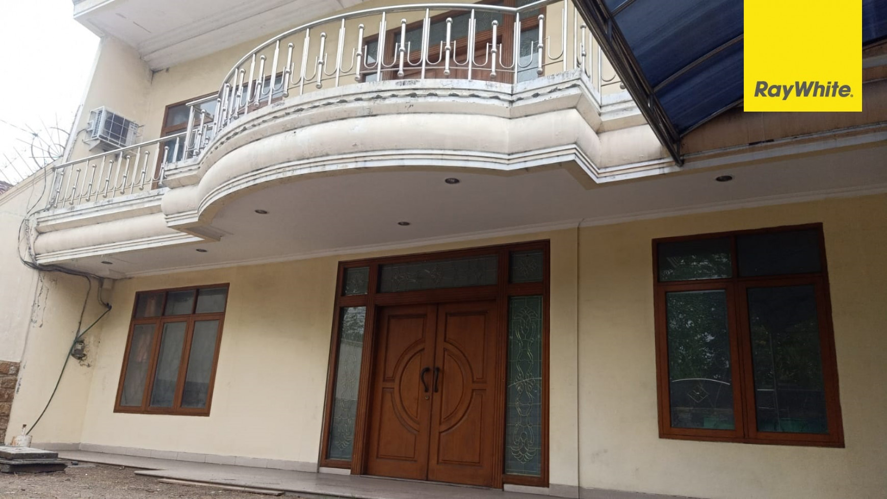 Dijual Rumah di Jalan Raya Sukomanunggal Jaya Surabaya