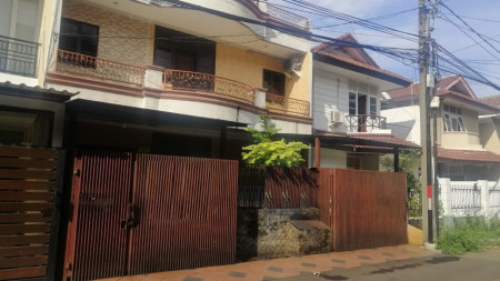 Dijual rumah bagus di gading kirana, kelapa gading