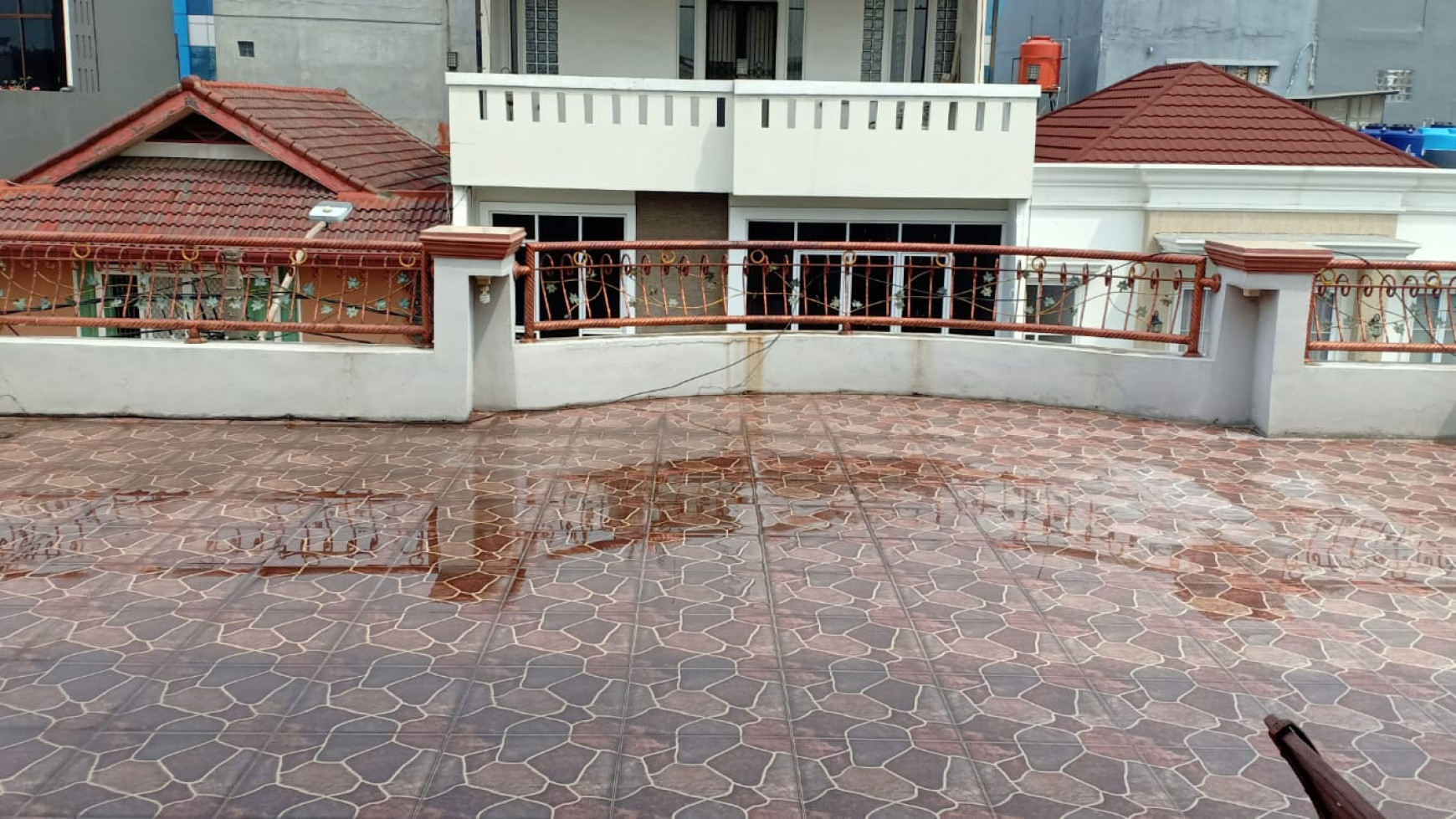 Dijual rumah bagus di gading kirana, kelapa gading