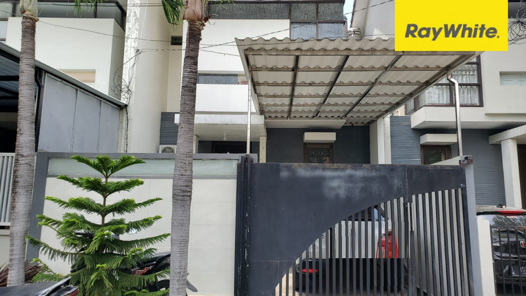 Dijual Rumah 2 lantai di Pantai Mentari, Surabaya