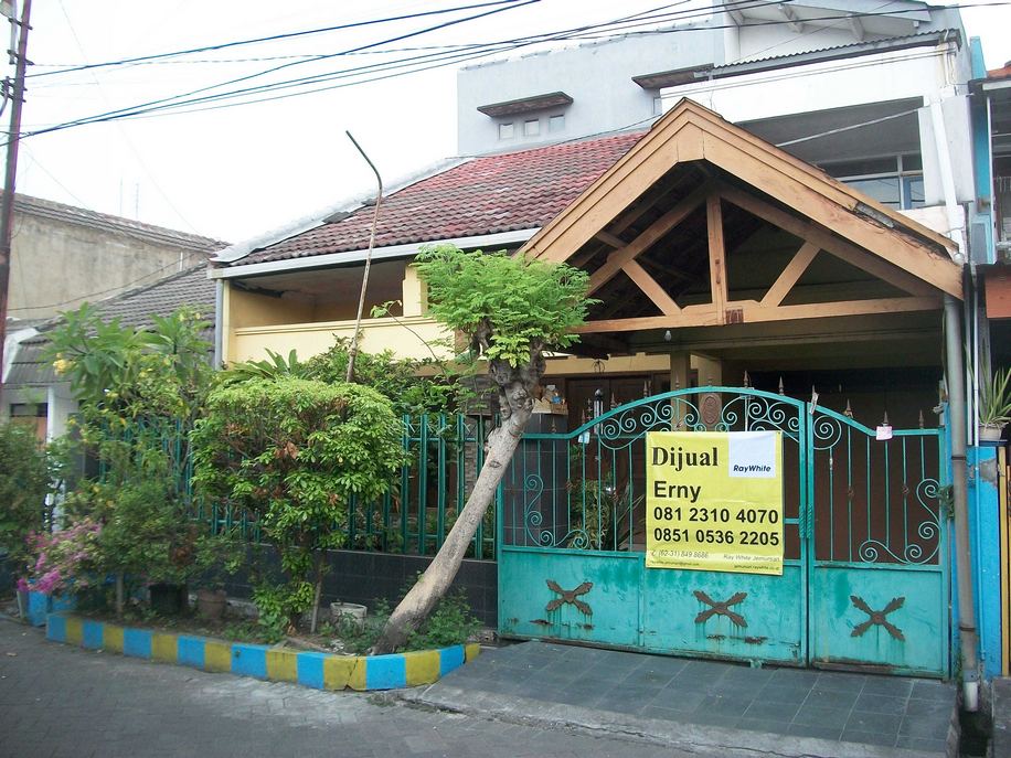 Rumah di Kutisari Indah Barat, Bagus + Terawat, Row Jalan Lebar, Siap Huni