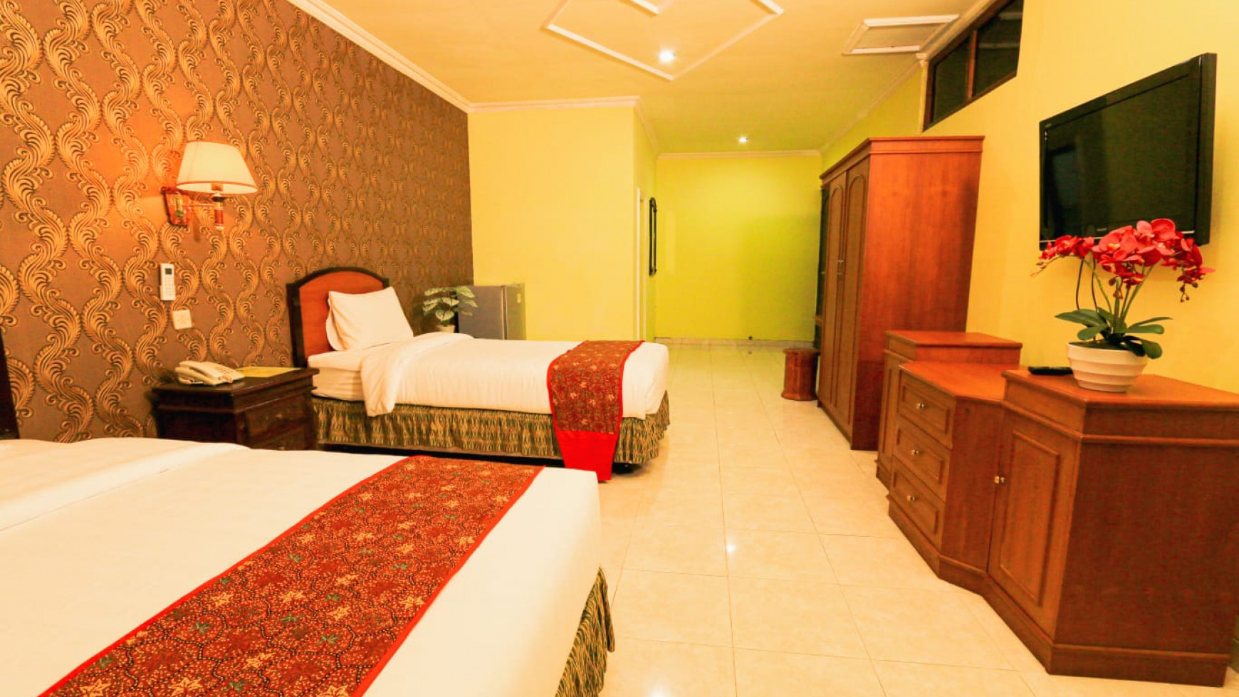 Hotel 29 Kamar Full Furnish Terletak Di Jl Laksda Adisucipto Dekat Ambarukmo Plaza