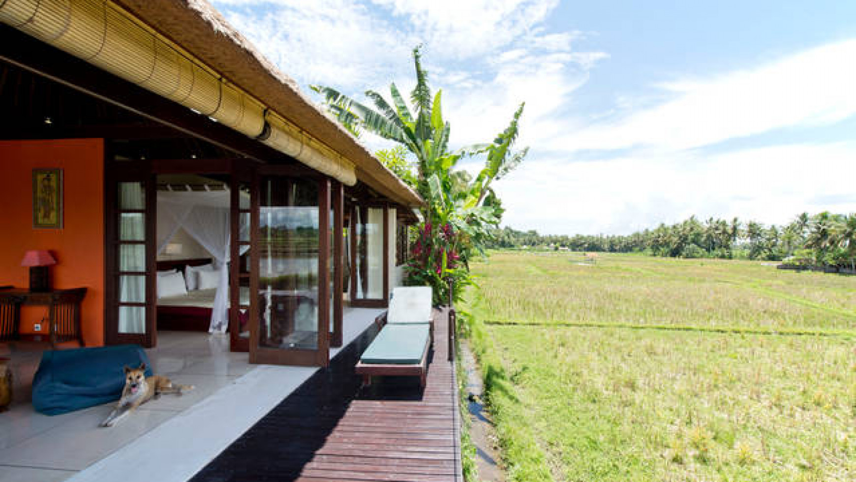 Amazing Villa Complex (5 Villas) on 1000 sq m of Freehold Land with Stunning Views 5 Minutes from the Center of Ubud