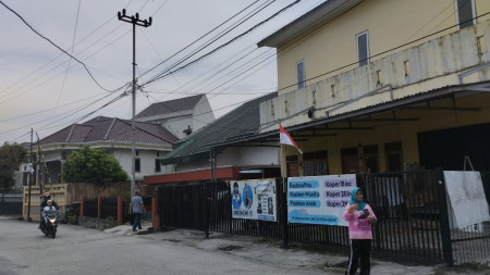 Di Sewakan Ruko+Rumah