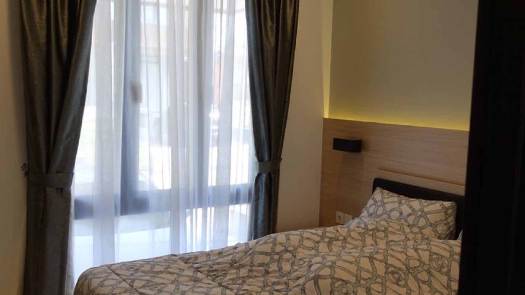 Rumah Cantik, Full Furnished di Discovery  Bintaro Jaya 9