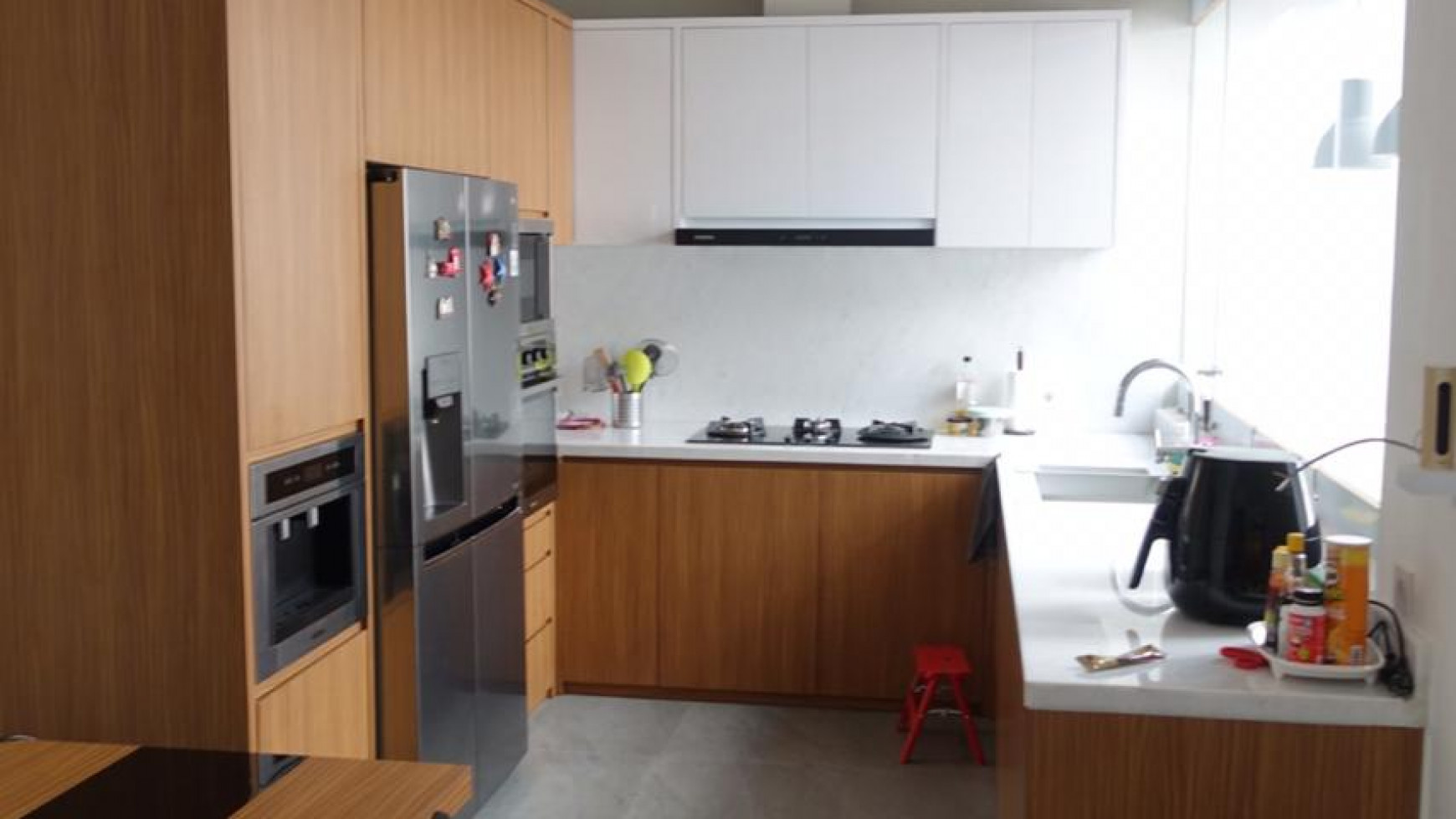 Rumah Cantik, Full Furnished di Discovery  Bintaro Jaya 9