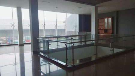 FOR SALE, Gedung Komersil 4 Lantai Good Condition di Cipete