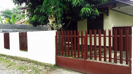 Rumah luas di Pondok Cabe - Pamulang