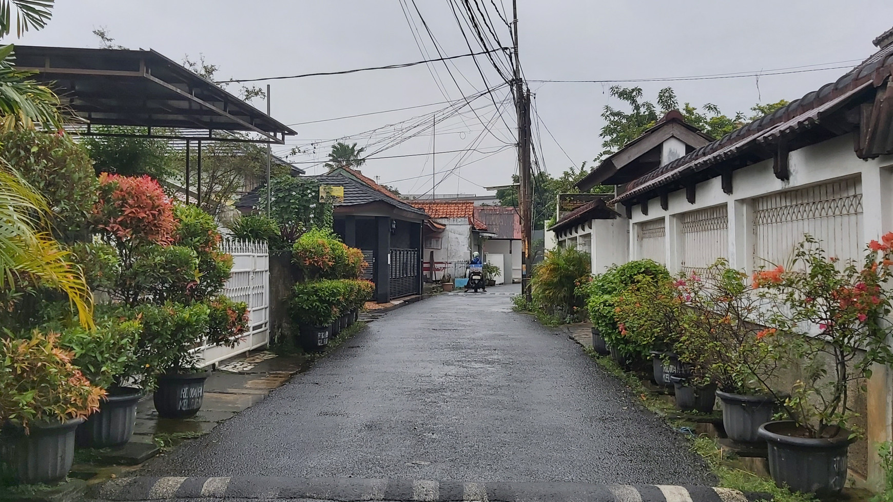 Rumah DIjual di Jl. H. Sinen Ragunan