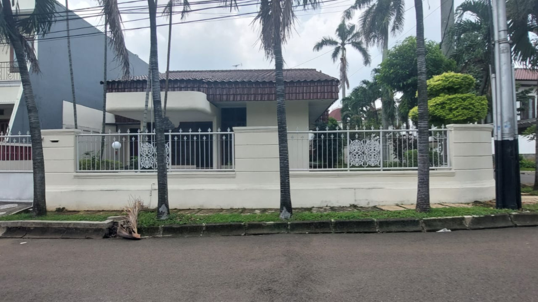 Rumah Lux bagus siap di pondok indah 