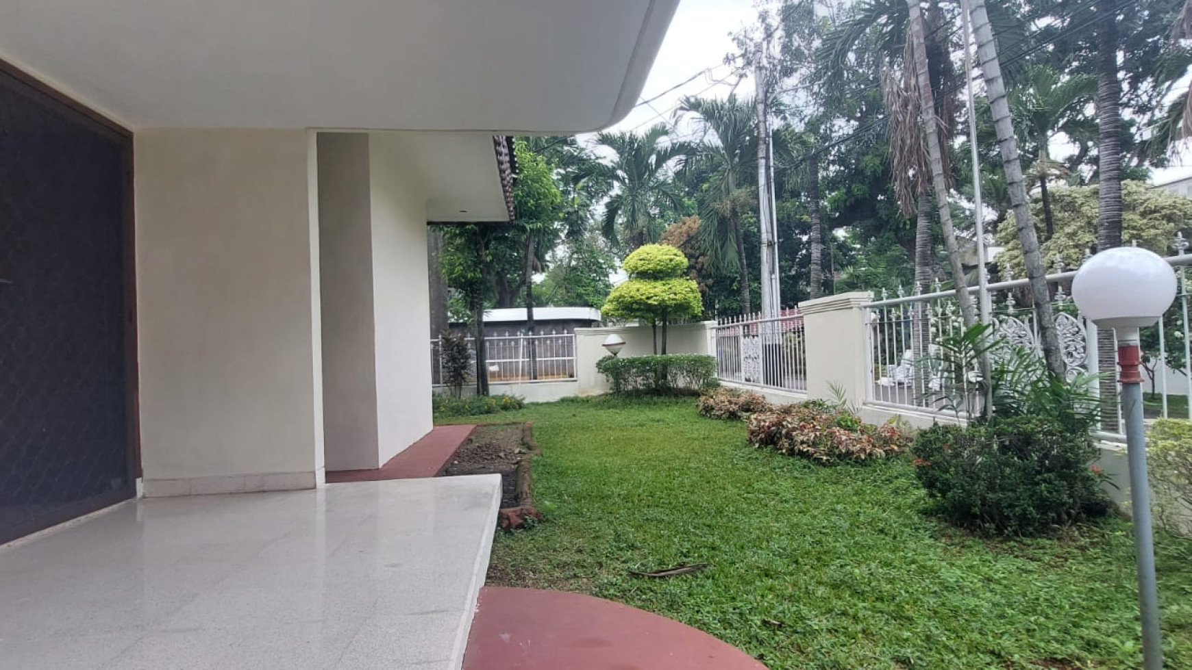 Rumah Lux bagus siap di pondok indah 