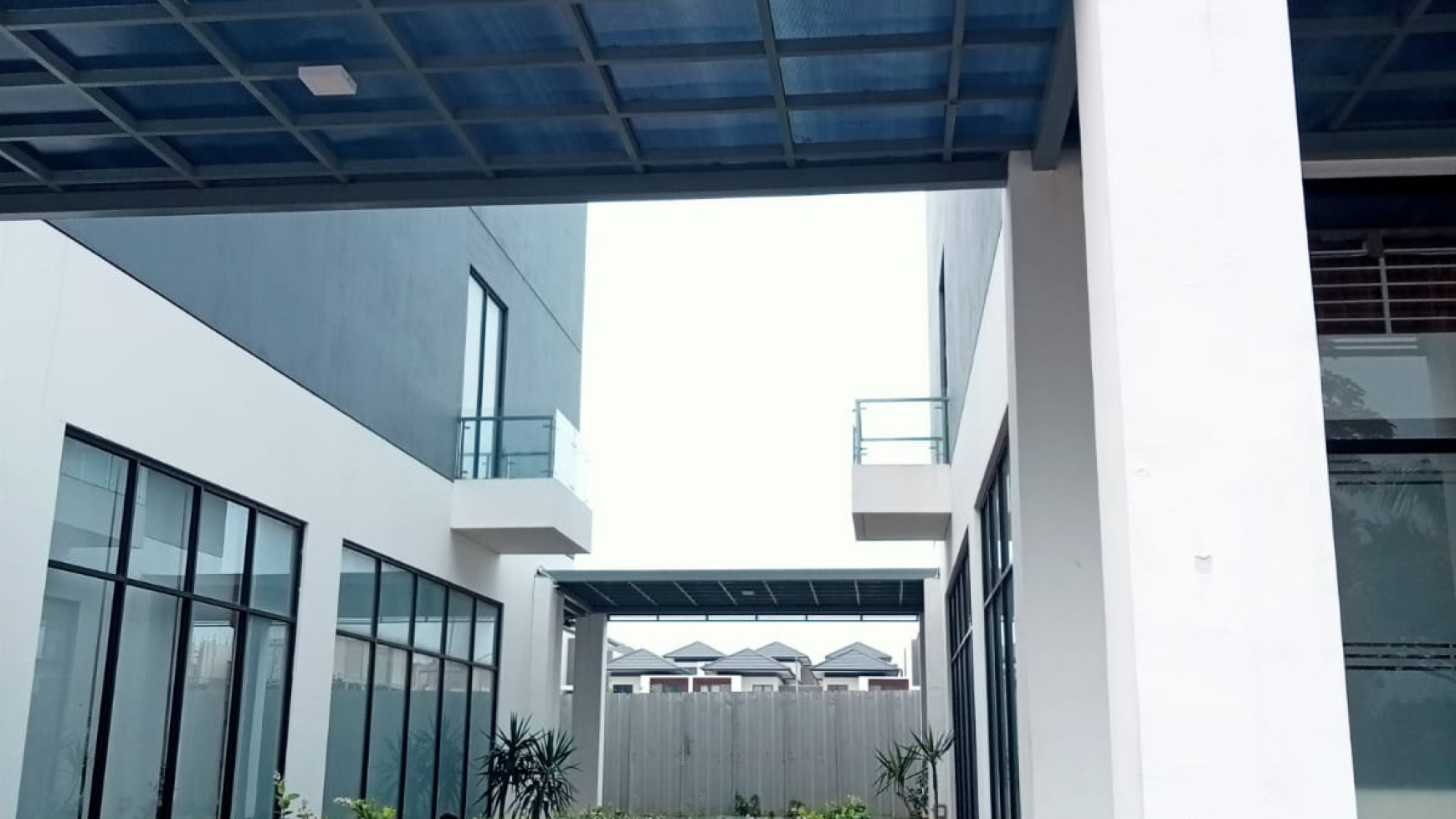 Dijual Ruko Hoek The East Jakarta Garden City Cocok utk Bank Klinik Resto