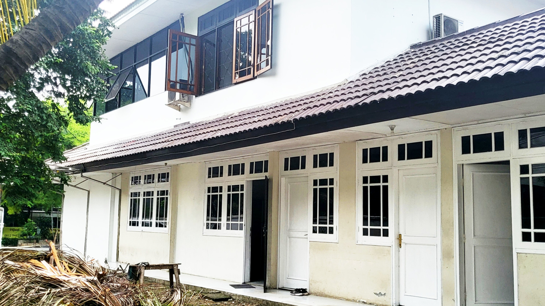 FOR RENT RUMAH BESAR   COCOK UTK USAHA ATAU KANTOR  - KEBAYORAN BARU