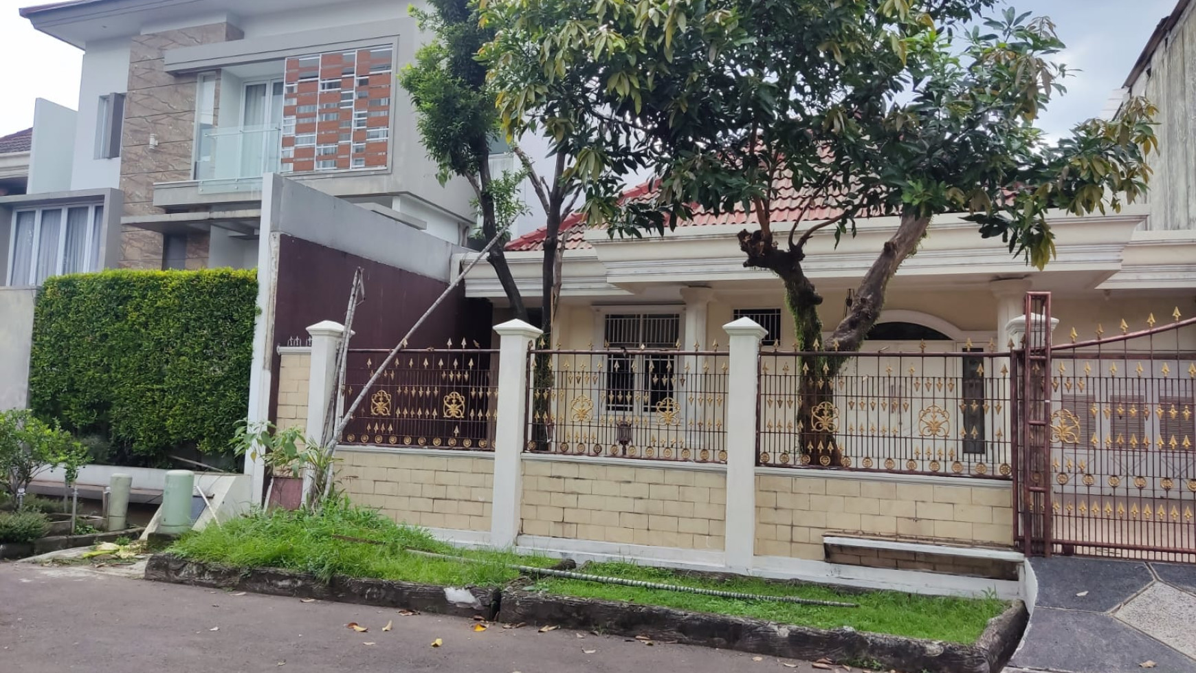 Rumah Siap Huni dengan Halaman Luas @Gading Serpong