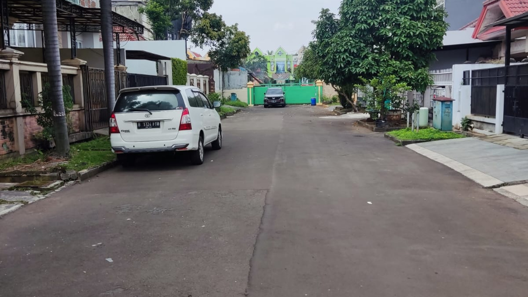 Rumah Siap Huni dengan Halaman Luas @Gading Serpong