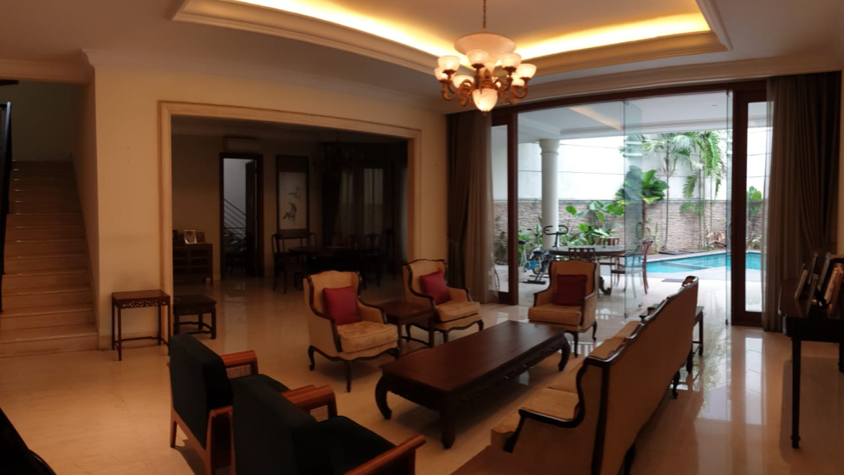 FOR RENT MEWAH AREA ELITE DAN TENANG METRO ALAM -PONDOK INDAH 