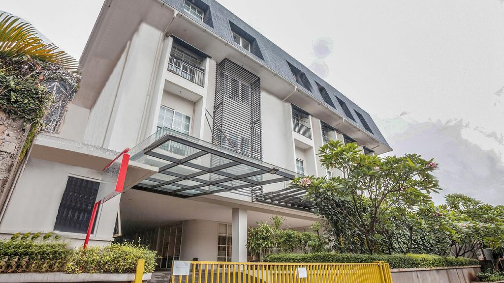 SERVICE APARTMENT AREA TB SIMATUPANG YG MENJANJIKAN