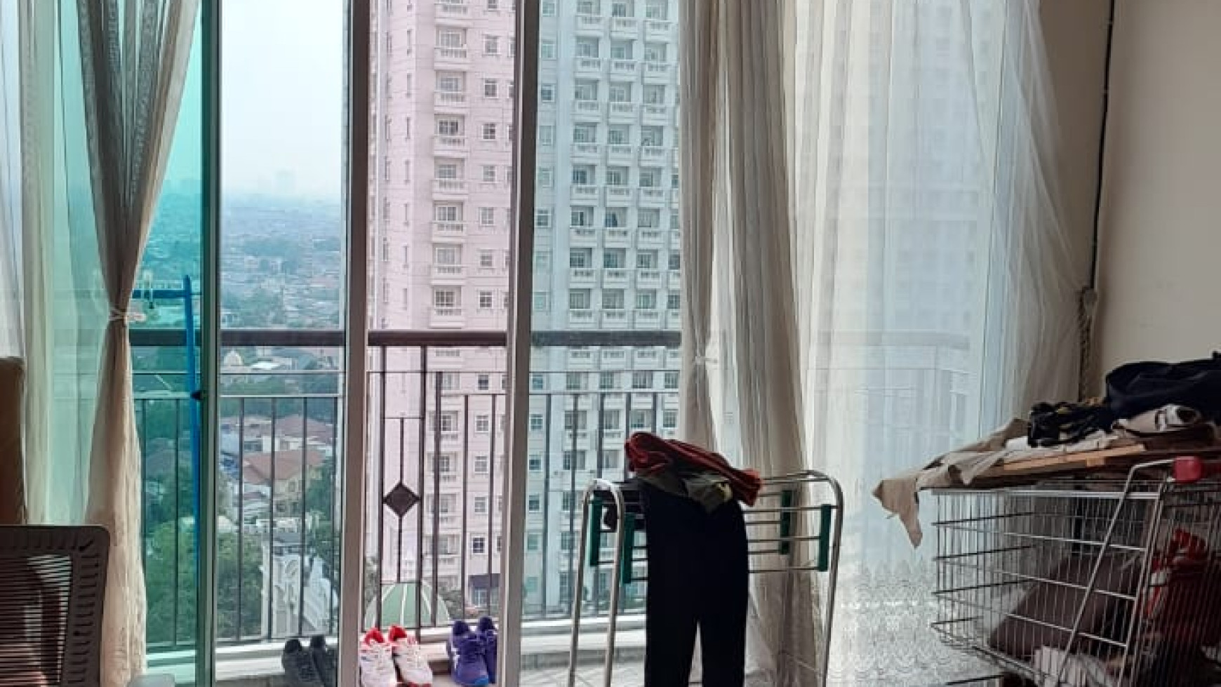 Apartemen Semi Furnished 3BR Permata Hijau - Kebayoran Lama, Jakarta Selatan