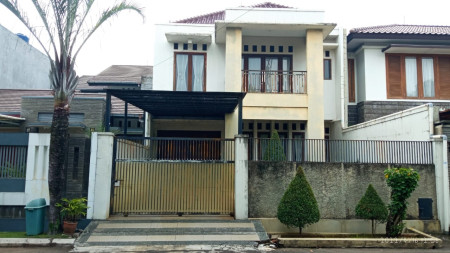 Rumah bagus lingkungan aman dan nyaman di Jakarta Selatan