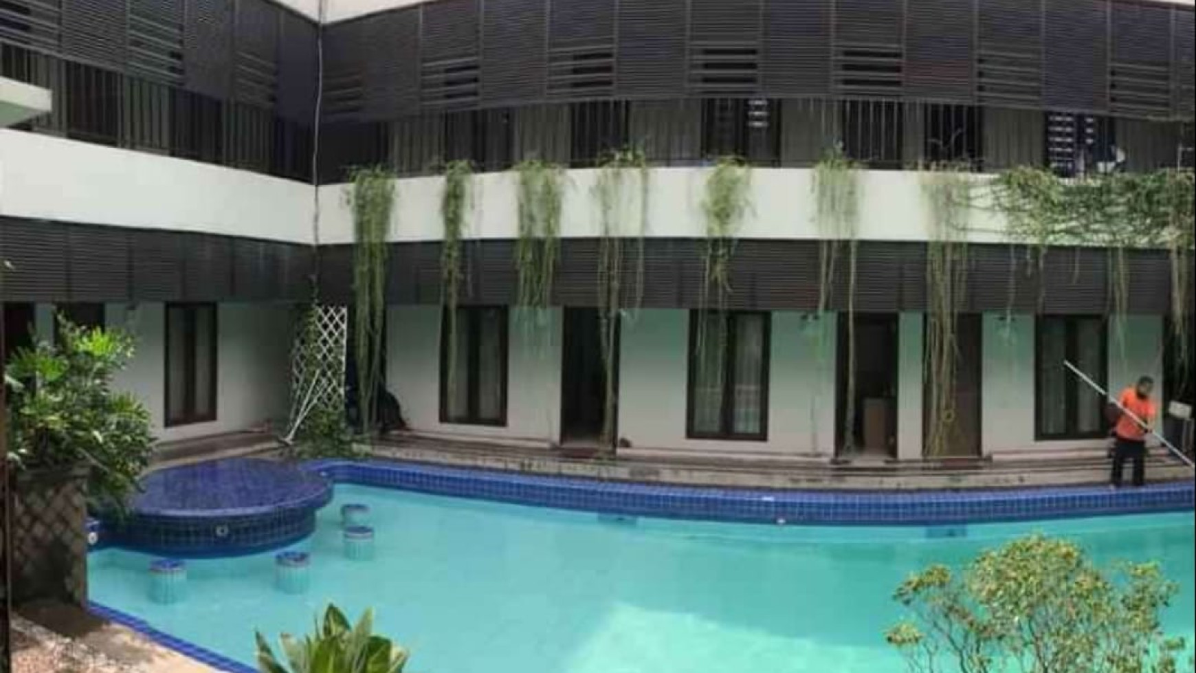 BANGUNAN CANTIK EX HOTEL AREA KEMANG JAKSEL 