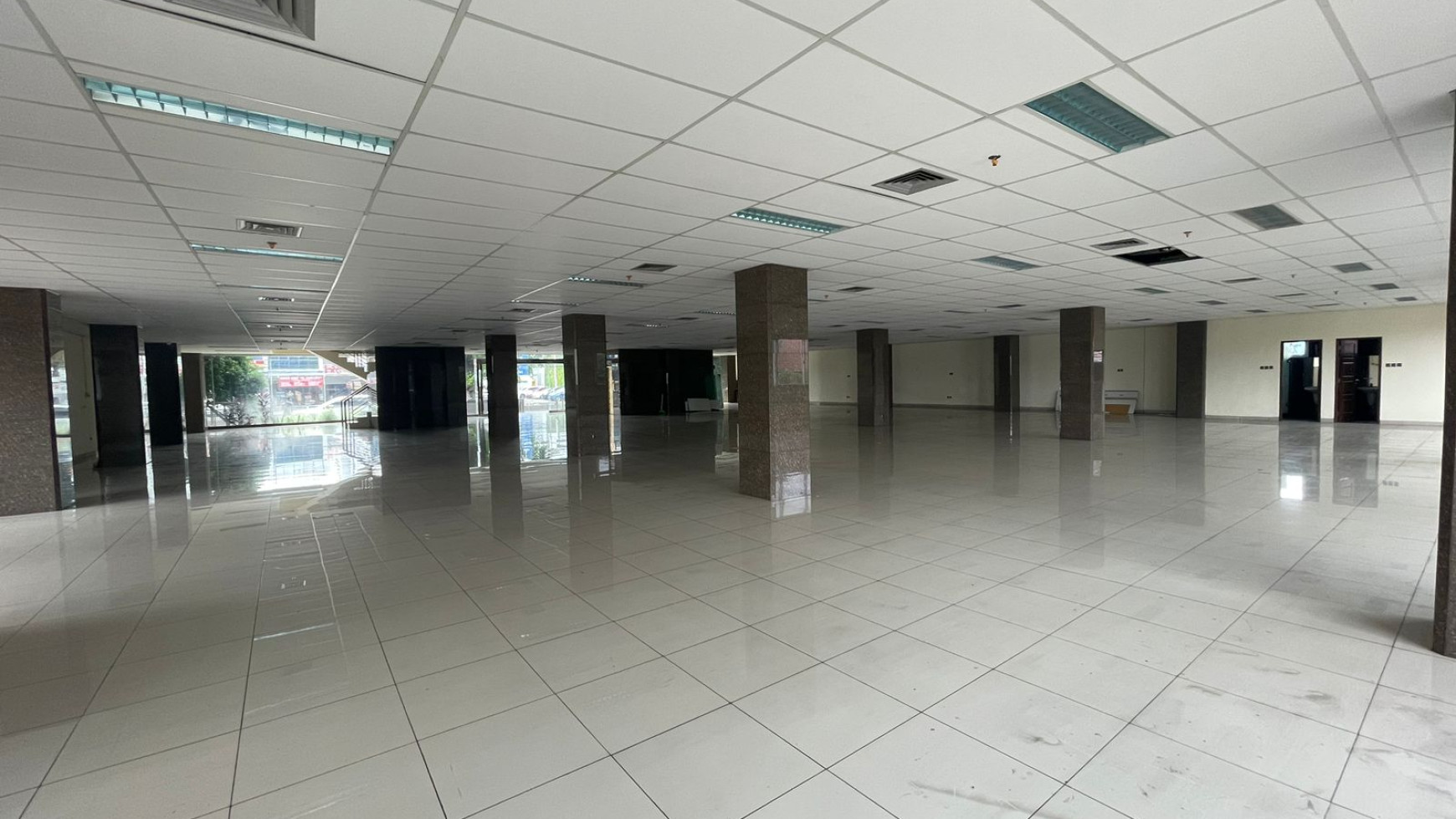 Dijual Gedung Perkantoran 8,5 Lantai Di Jl. Buncit Raya Mampang Jakarta Selatan.