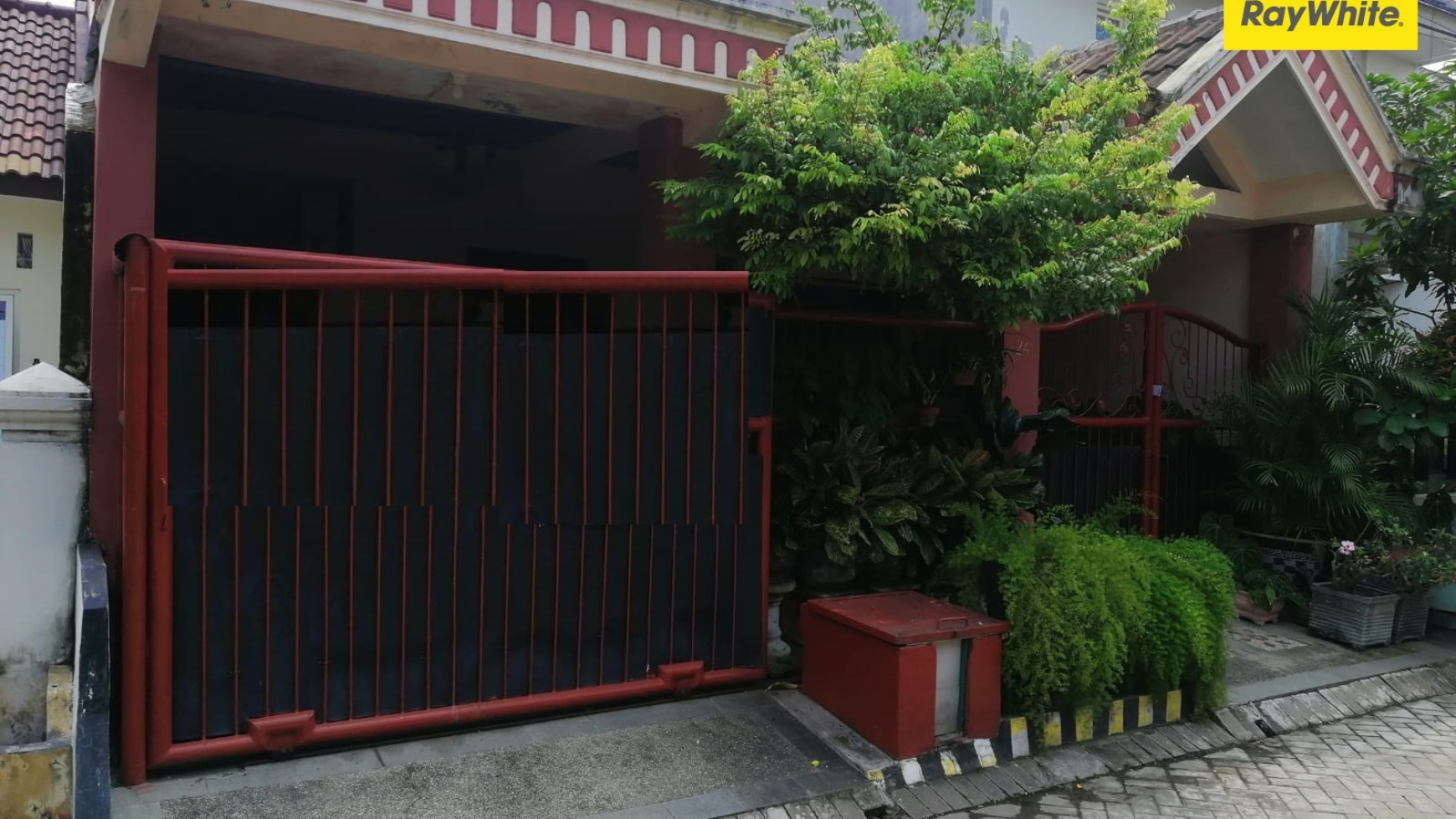 Dijual Rumah di Wiguna Selatan Surabaya